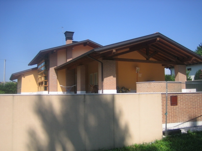 Villa con rivestimento a cappotto - Un tocco di colore 